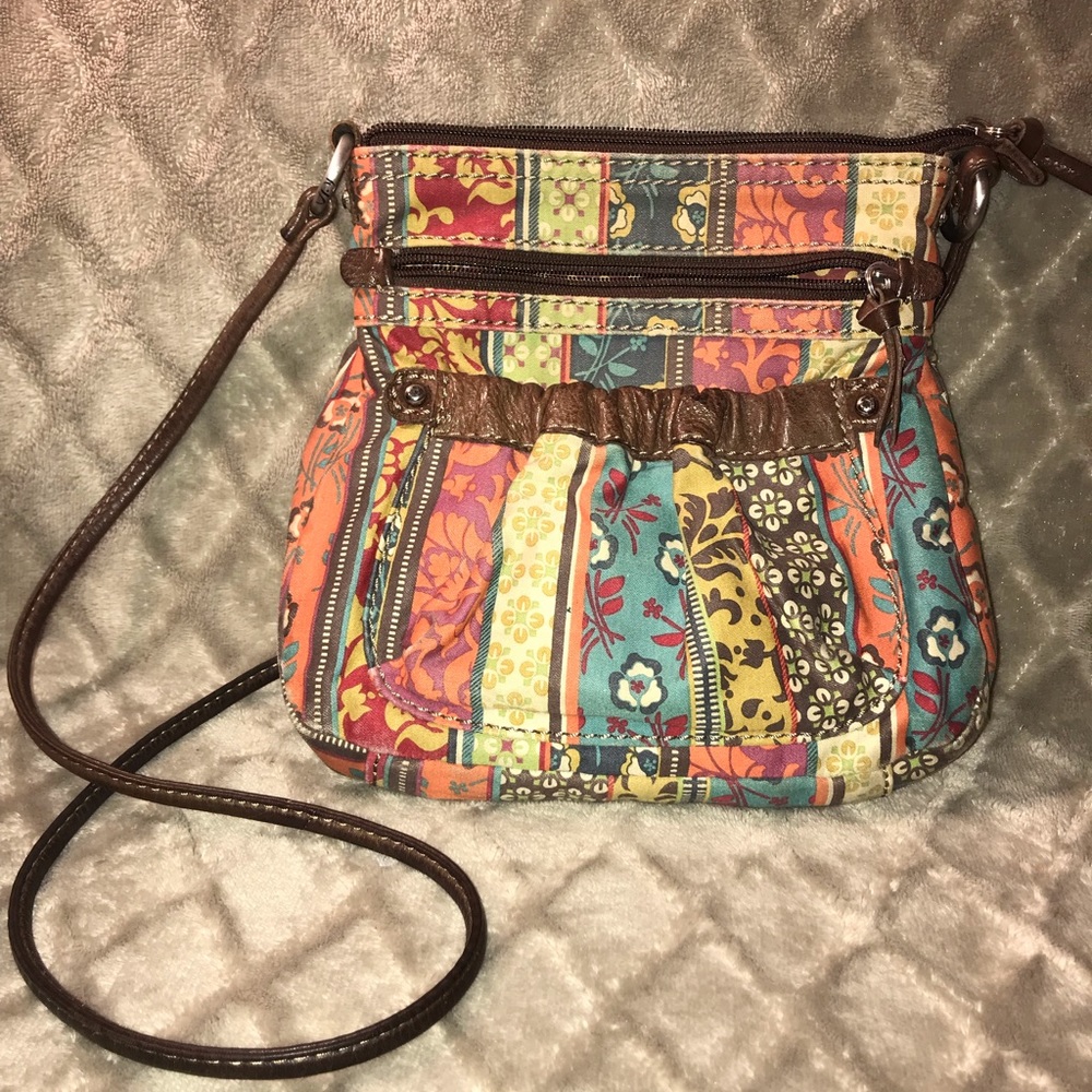 ⬇️ Fossil Crossbody Bag striped pattern w/flowers